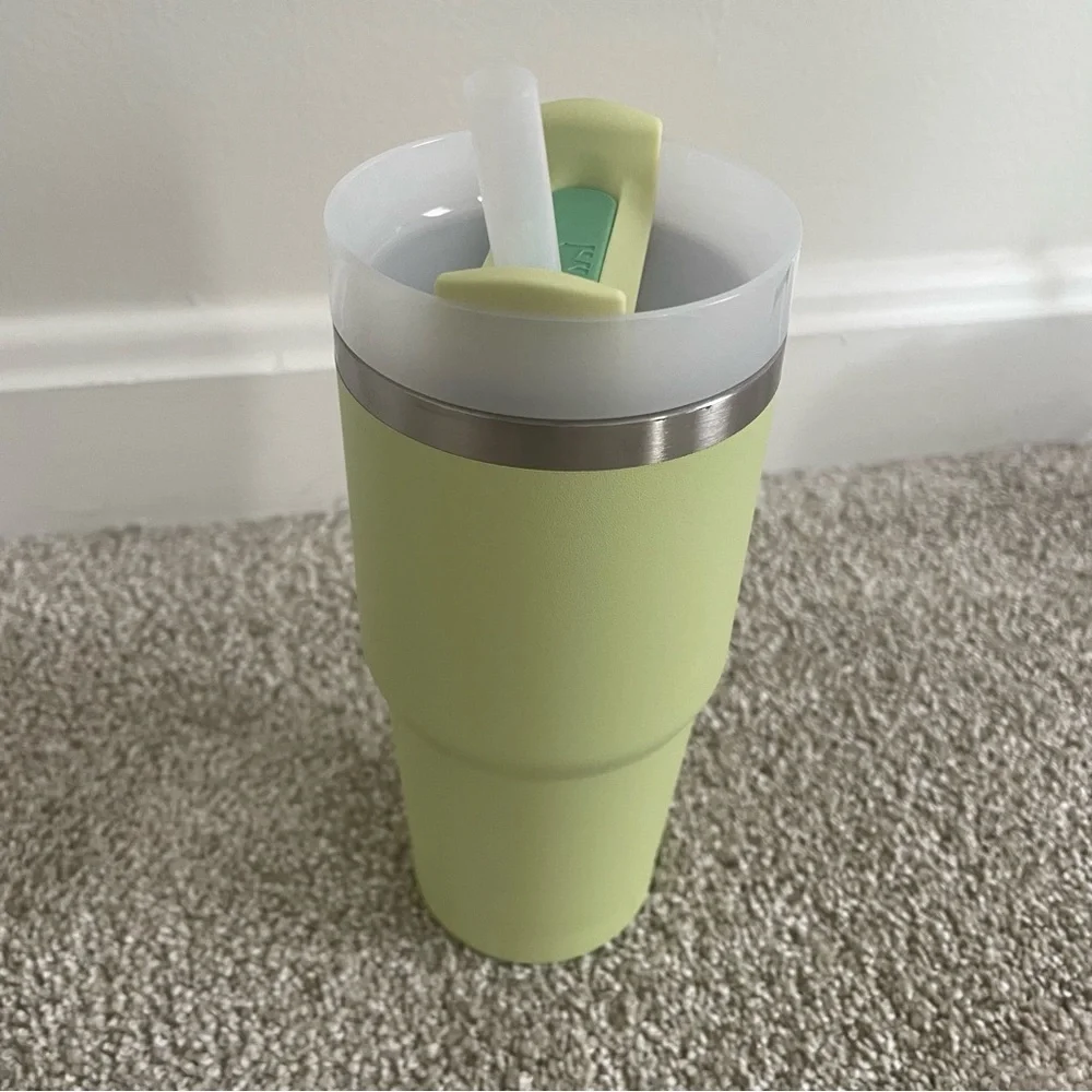 Stanley Quencher H2.0 FlowState Tumbler 14 oz Citron - Picture 6 of 15